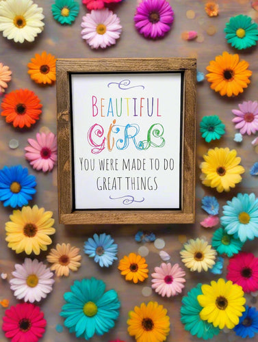 M1025 - Beautiful Girl