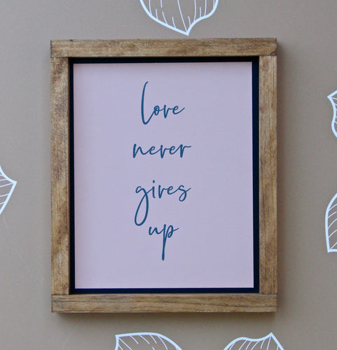 LM1005 - Love Never Gives Up